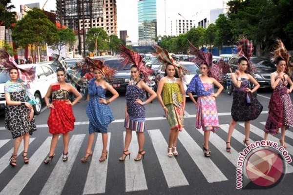Bojonegoro perkenalkan lima motif batik Bojonegoro perkenalkan lima motif batik