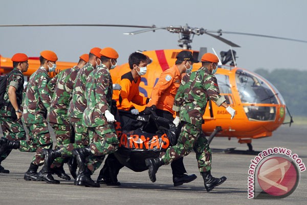 Tim SAR Paskhas temukan jenazah awak Sukhoi Tim SAR Paskhas temukan jenazah awak Sukhoi