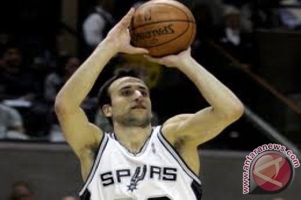 Ginobili membawa Spurs ungguli Thunder Ginobili membawa Spurs ungguli Thunder