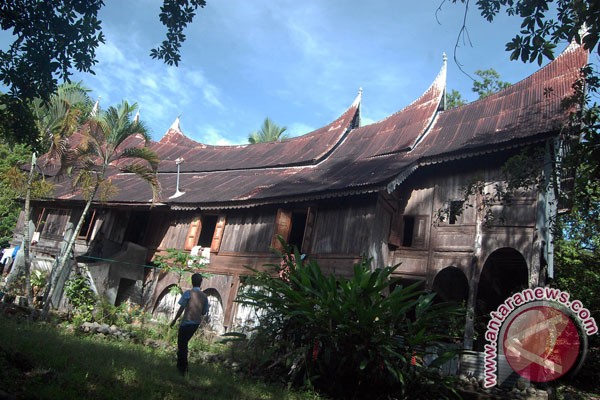 Pemkab Pasaman Barat rampungkan 10 pembangunan rumah 