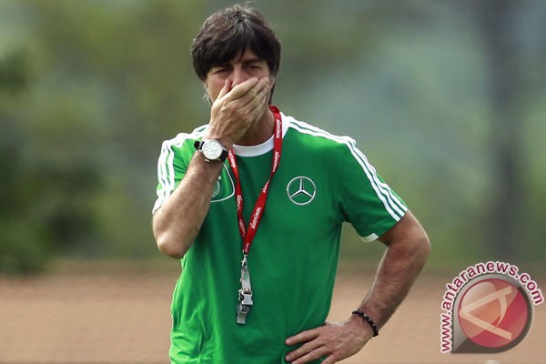 Loew: bicara itu gampang Loew: bicara itu gampang