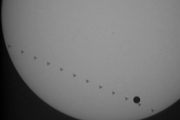 Pengamat langit bersiap saksikan transit Venus Pengamat langit bersiap saksikan transit Venus