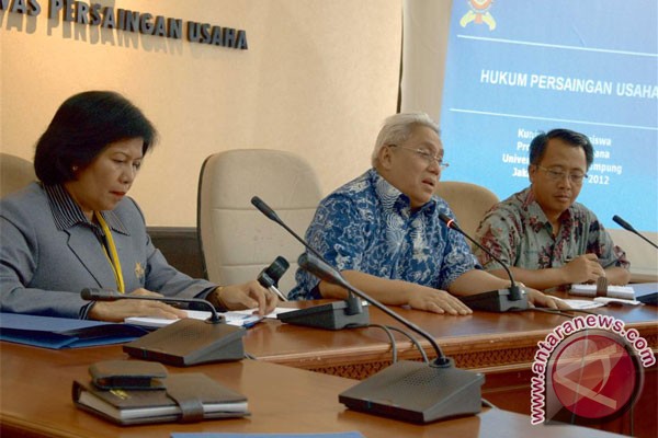 KPPU: mungkin ada kolusi antara pengusaha dan politisi KPPU: mungkin ada kolusi antara pengusaha dan politisi
