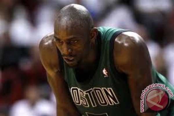 Celtics membalikkan keadaan ungguli Heat Celtics membalikkan keadaan ungguli Heat