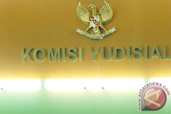 Vonis bebas koruptor bernuansa suap Vonis bebas koruptor bernuansa suap