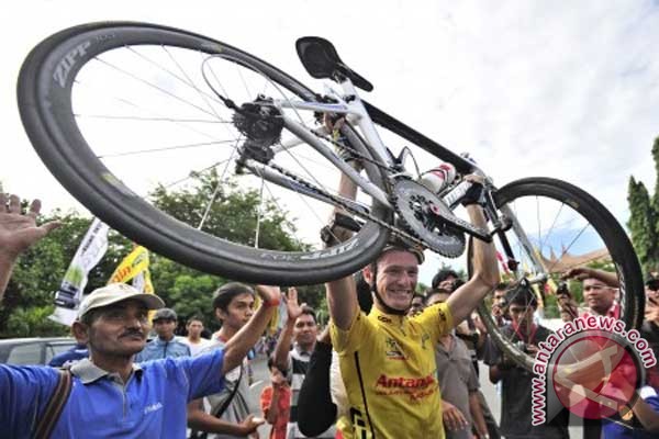 Padang alokasikan Rp600 juta untuk Tour de Singkarak Padang alokasikan Rp600 juta untuk Tour de Singkarak