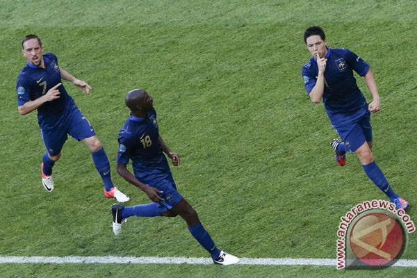 Samir Nasri minta maaf Samir Nasri minta maaf