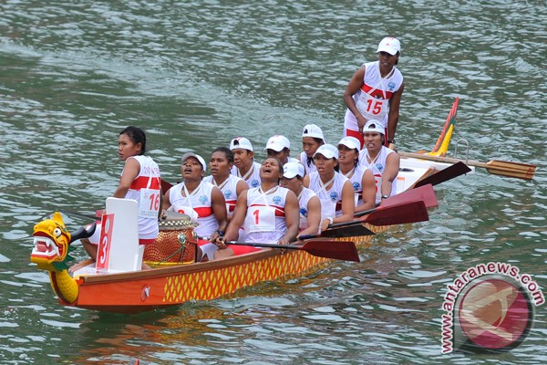 Perahu naga kembali raih emas di Asian Beach Games Perahu naga kembali raih emas di Asian Beach Games