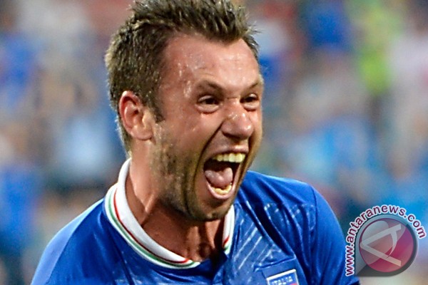Komentari homoseksual, Cassano didenda UEFA Komentari homoseksual, Cassano didenda UEFA