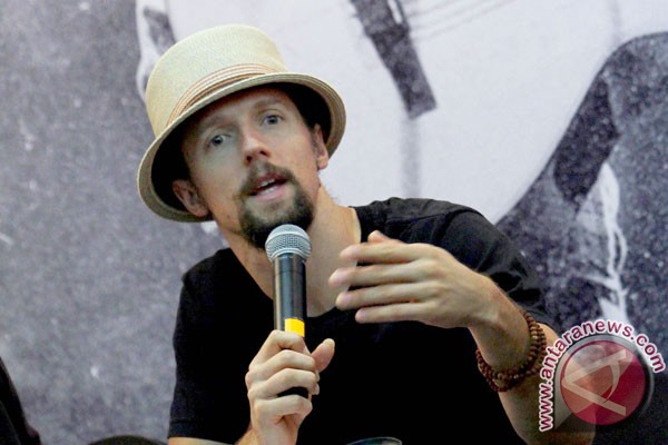 Jason Mraz: cinta sulit dimengerti Jason Mraz: cinta sulit dimengerti