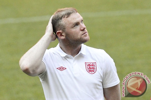 Komentar Gerrard, Rooney, Johnson Komentar Gerrard, Rooney, Johnson