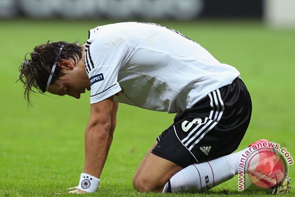 Jerman tersingkir secara ironis Jerman tersingkir secara ironis