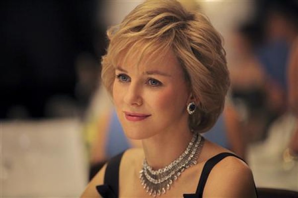 Naomi Watts perankan Lady Diana Naomi Watts perankan Lady Diana