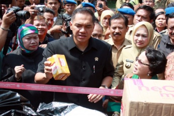 Mendag aktivasi perlindungan konsumen terpadu di Tangerang Selatan Mendag aktivasi perlindungan konsumen terpadu di Tangerang Selatan
