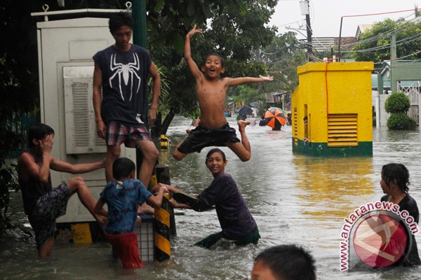 Korban banjir di Manila bertambah Korban banjir di Manila bertambah