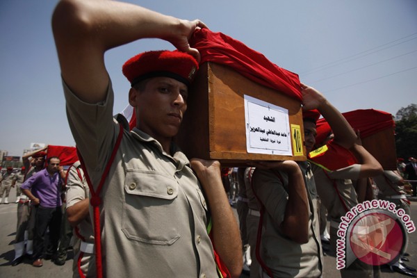 Mesir perkuat pasukan di Sinai Mesir perkuat pasukan di Sinai