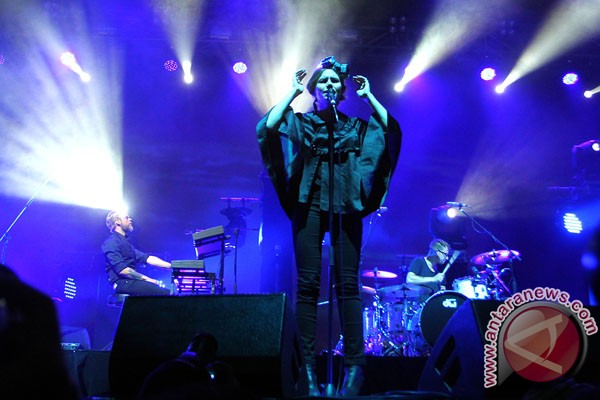 Akhirnya.... The Cardigans! Akhirnya.... The Cardigans!