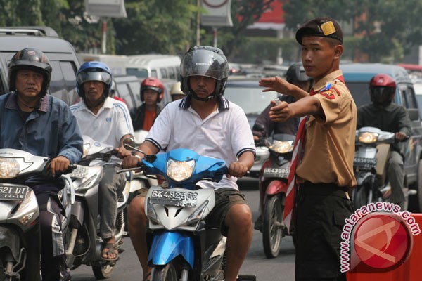 http://img.antaranews.com/new/2012/08/ori/20120815PRAMUKA1.jpg