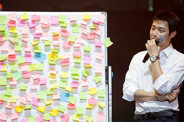 Park Yoochun JYJ temui penggemar di China Park Yoochun JYJ temui penggemar di China