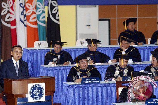 Rektor: prestasi sivitas IPB membanggakan Rektor: prestasi sivitas IPB membanggakan