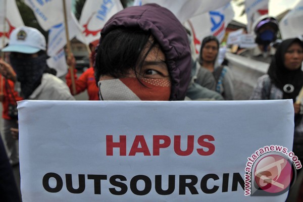Lagi, demo anti-outsourcing di BUMN Lagi, demo anti-outsourcing di BUMN