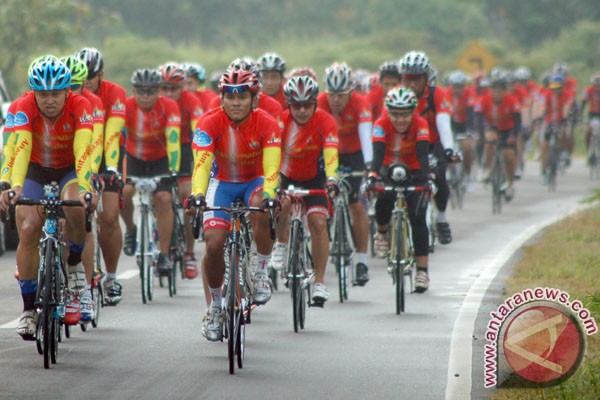 12 tim ramaikan 12 tim ramaikan