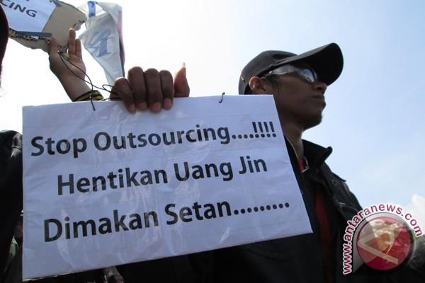 Pakar tegaskan mogok kerja hak dasar buruh Pakar tegaskan mogok kerja hak dasar buruh