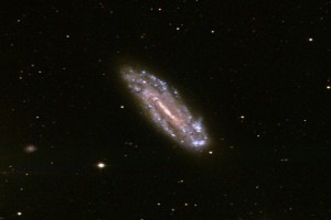 http://img.antaranews.com/new/2012/10/small/20121025lubang_hitam_di_galaksi_NGC_4178.jpg