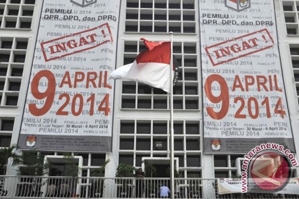 Pemilu 2014 kembali dengan cara mencoblos Pemilu 2014 kembali dengan cara mencoblos