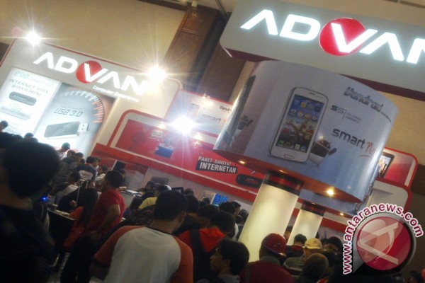 Komputer tablet merek lokal diburu pembeli Komputer tablet merek lokal diburu pembeli