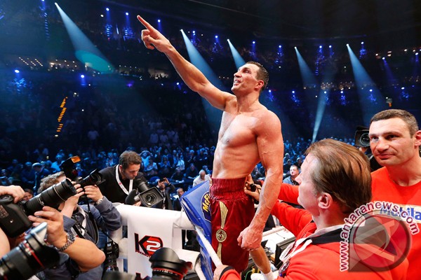 Klitschko tetap terbaik Klitschko tetap terbaik