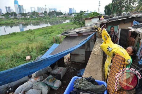 Kemiskinan versi BPS berbeda dengan Pemprov DKI Kemiskinan versi BPS berbeda dengan Pemprov DKI