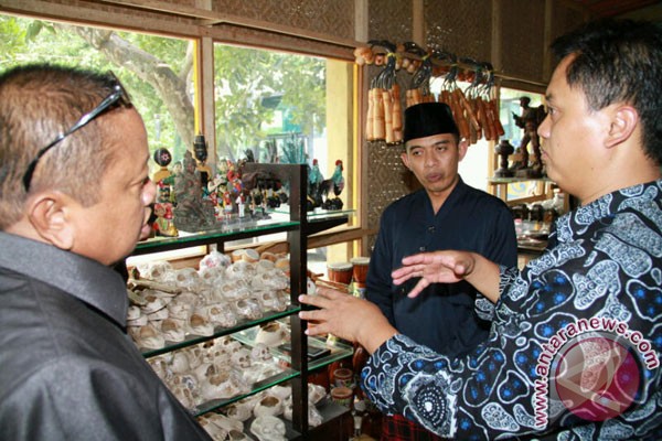 Kelompok usaha pemuda Kukar belajar di Magelang Kelompok usaha pemuda Kukar belajar di Magelang