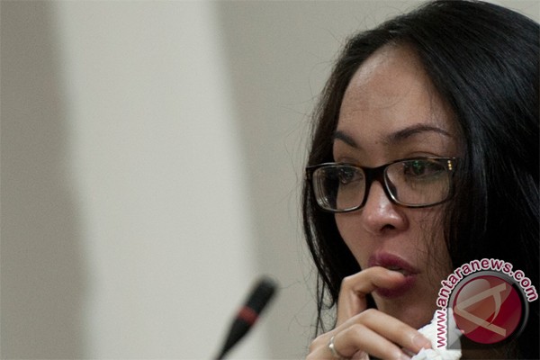 ICW serahkan analisis kejanggalan putusan kasus Angie ICW serahkan analisis kejanggalan putusan kasus Angie