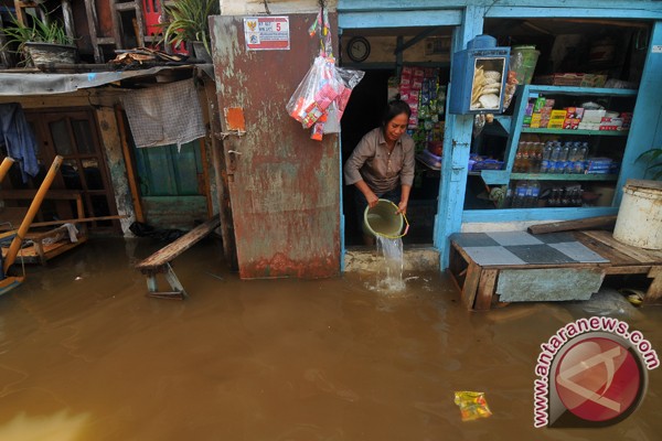 200 rumah di Situbondo terendam air 200 rumah di Situbondo terendam air