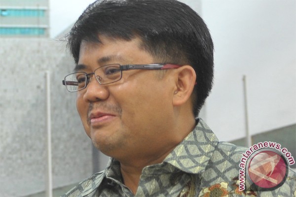 Wakil Ketua DPR dukung opsi dua harga BBM Wakil Ketua DPR dukung opsi dua harga BBM