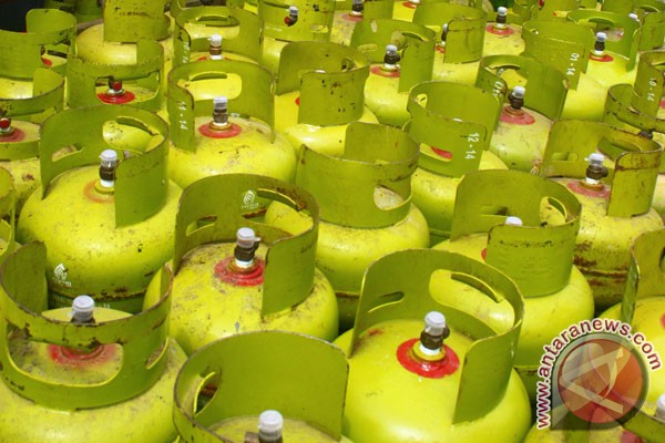 Harga gas 3 kg di Bandarlampung Rp35.000 Harga gas 3 kg di Bandarlampung Rp35.000