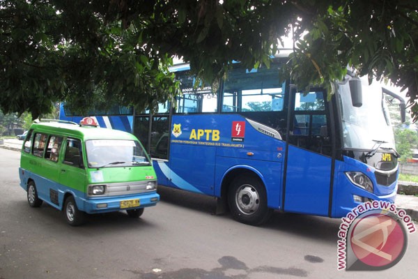 Ahok: pembatasan pengoperasian APTB bukan aturan baru Ahok: pembatasan pengoperasian APTB bukan aturan baru