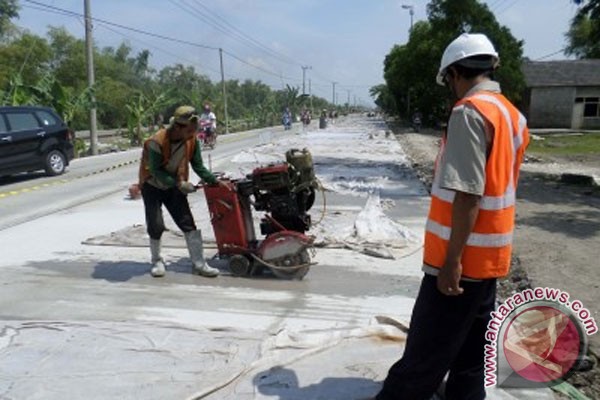 Bina Marga: jalan beton Bojonegoro rampung 2014 Bina Marga: jalan beton Bojonegoro rampung 2014