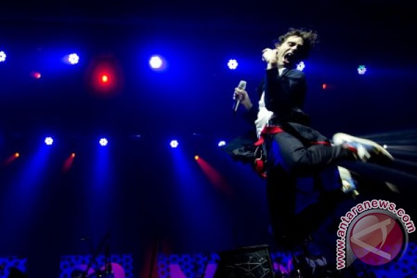 Menggila di konser MIKA Menggila di konser MIKA