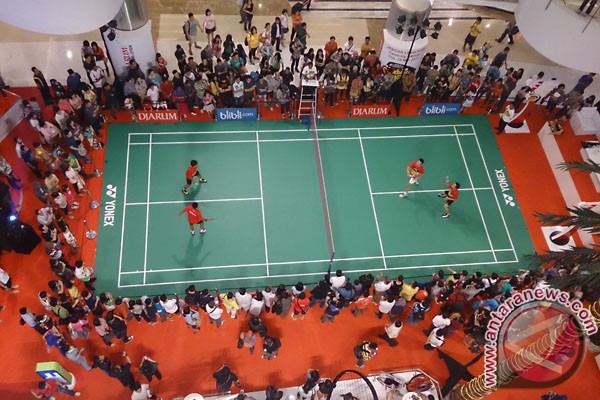 Promo Indonesia Terbuka, atlet-artis main bulutangkis Promo Indonesia Terbuka, atlet-artis main bulutangkis