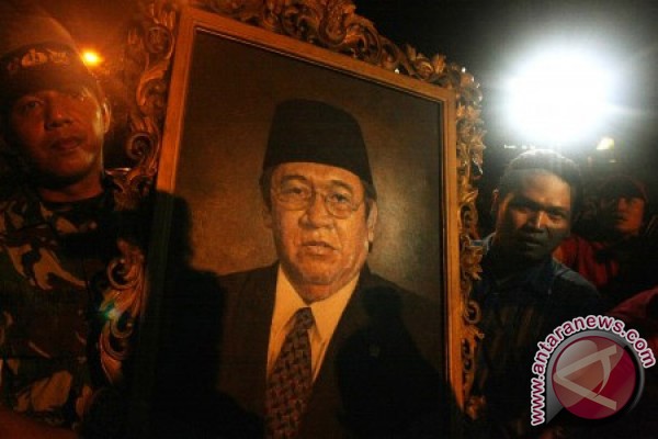 Meninggal Dunia Karena Sakit Di Singapura ANTARA FOTO Reno Esnir Meninggal Dunia Karena Sakit Di Singapura ANTARA FOTO Reno Esnir