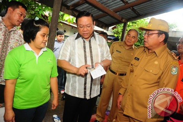 Pengamat: penyaluran BLSM harus tepat sasaran Pengamat: penyaluran BLSM harus tepat sasaran