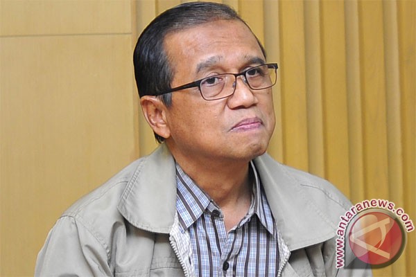 KPK kembangkan kasus korupsi Hambalang KPK kembangkan kasus korupsi Hambalang