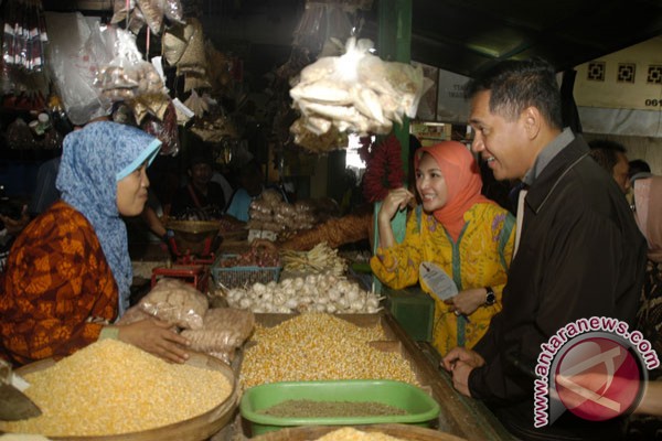 Mendag pantau harga bahan pokok jelang Ramadhan Mendag pantau harga bahan pokok jelang Ramadhan
