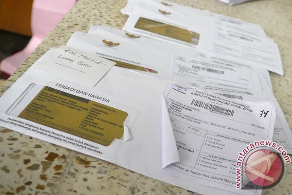 Ratusan warga miskin lebak tak terima BLSM Ratusan warga miskin lebak tak terima BLSM