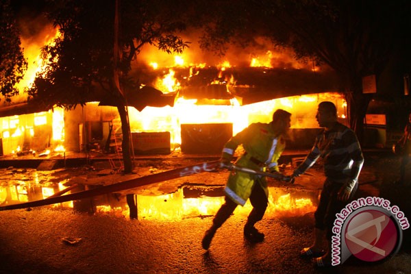 28 kebakaran di Jakarta dalam sembilan hari 28 kebakaran di Jakarta dalam sembilan hari