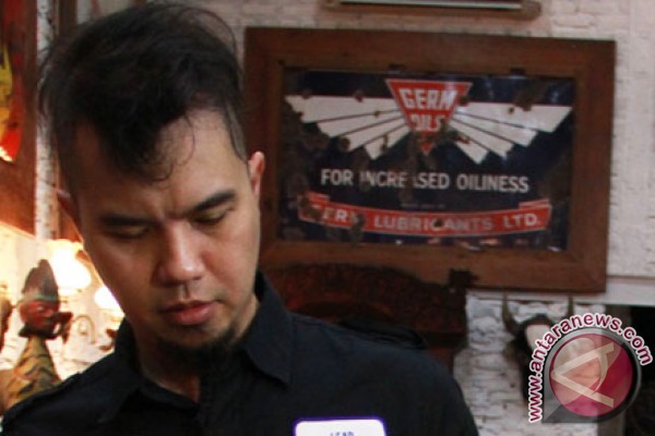 Anak Ahmad Dhani kecelakaan di tol Jagorawi Anak Ahmad Dhani kecelakaan di tol Jagorawi