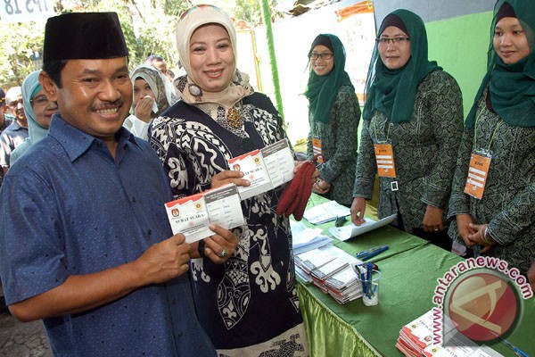 Rachmat Yasin-Nurhayanti menangi Pilkada Kabupaten Bogor Rachmat Yasin-Nurhayanti menangi Pilkada Kabupaten Bogor
