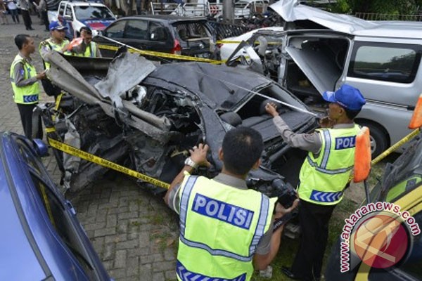 AQJ dijenguk keluarga korban tabrakan AQJ dijenguk keluarga korban tabrakan